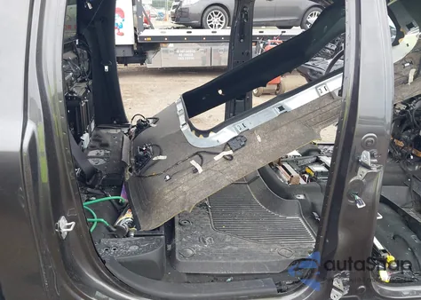 2024 Ram 1500 Laramie 4X4 5'7 Box из США, поврежденный, VIN 1C6SRFJT1RN143900